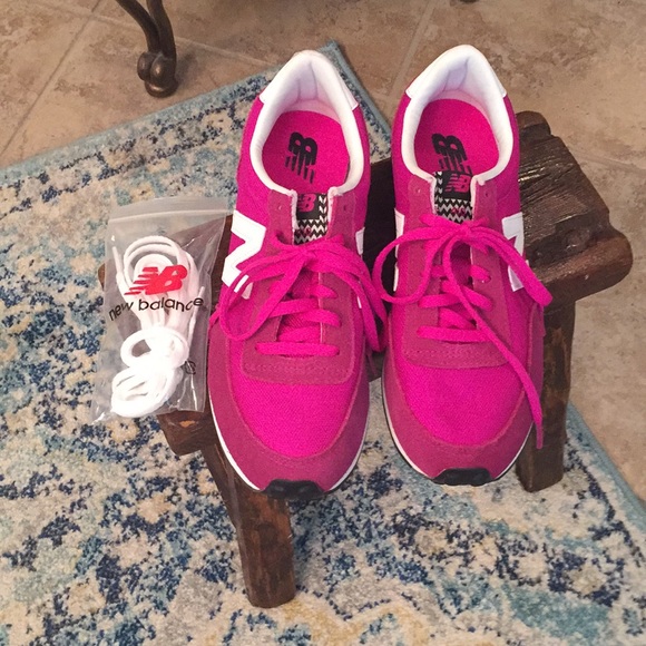 new balance fuchsia